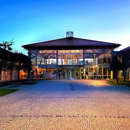 Sportschule Oberhaching Hotel Kültér fotó
