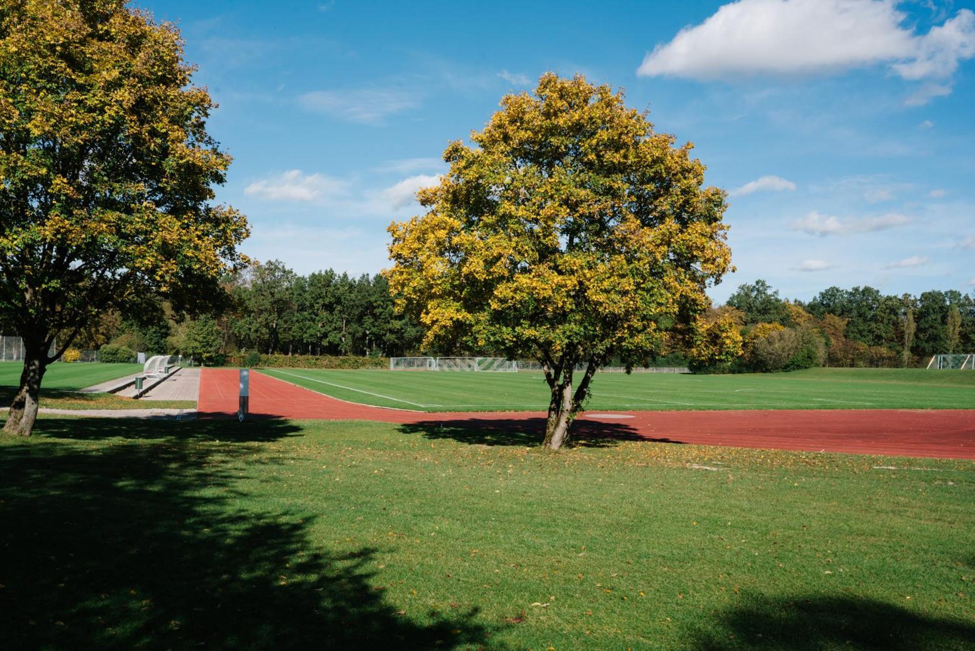 Sportschule Oberhaching Hotel Kültér fotó