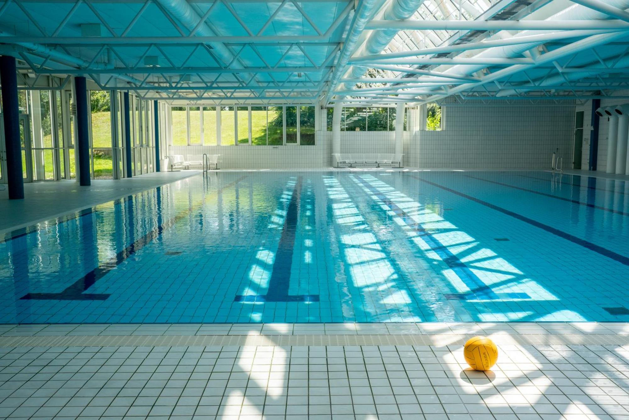 Sportschule Oberhaching Hotel Kültér fotó
